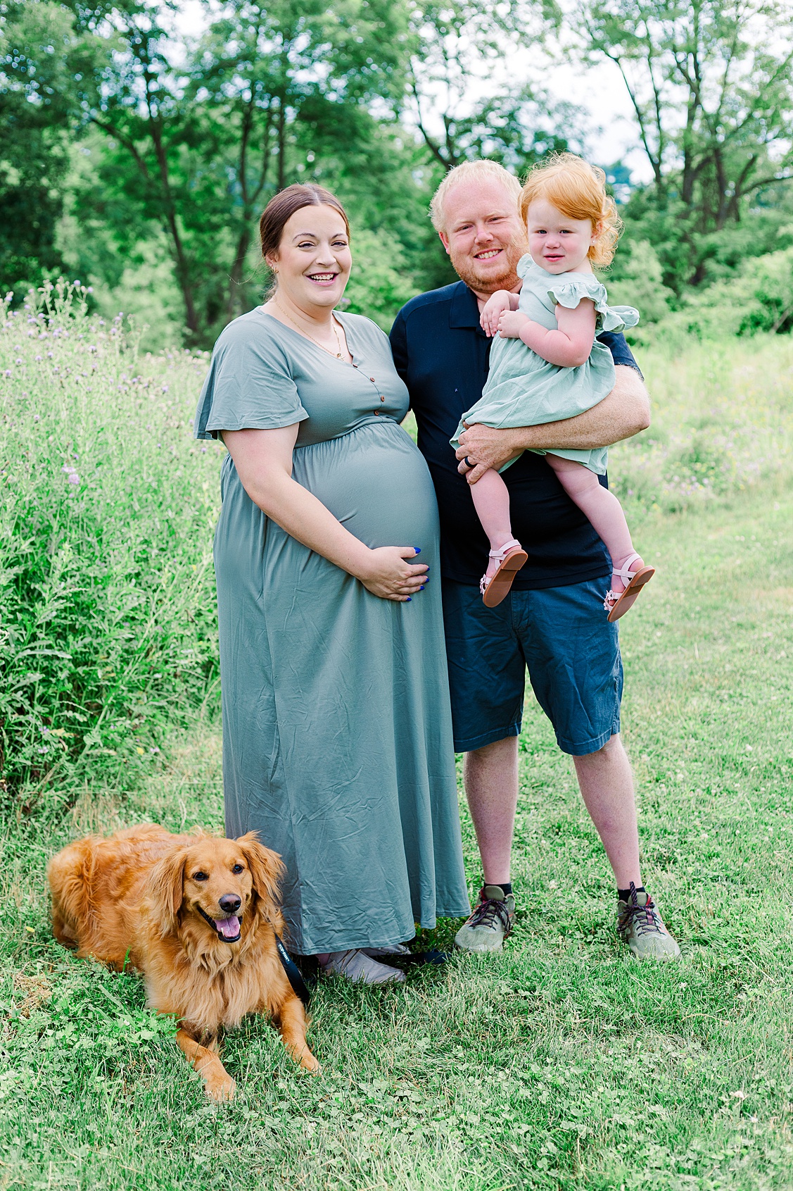 Including your pet in your family shoot doesn't have to be stressful. A family photoshoot done in Pittsburgh where the family included their dog.
